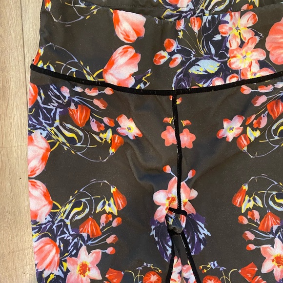 Leggings - Picture 4 of 7